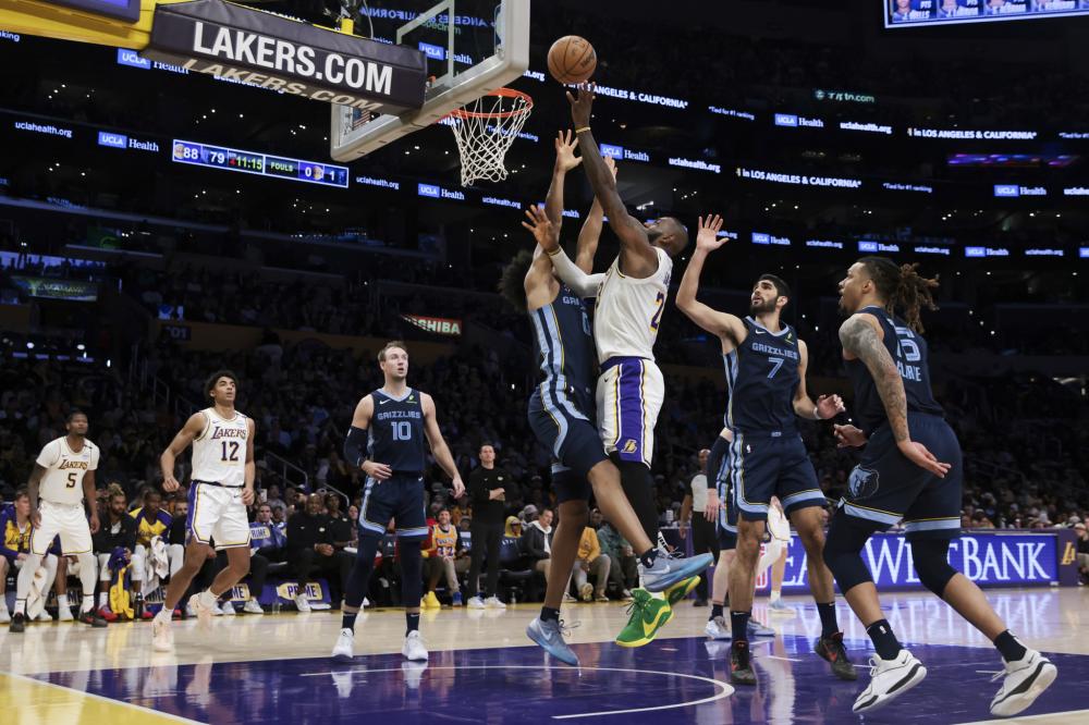 她还可以借 她还可以借