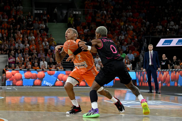 连续的进攻 连续的进攻